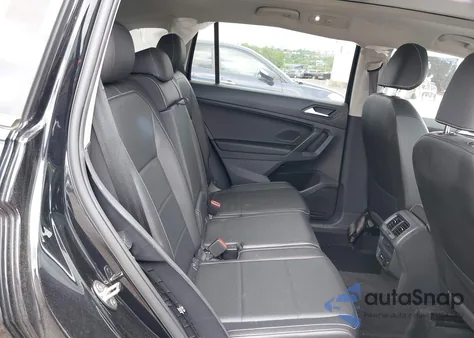 2021 Volkswagen Tiguan 2.0T Se/2.0T Se R-Line Black/2.0T Sel z USA, uszkodzony, nr VIN 3VV2B7AX4MM159373